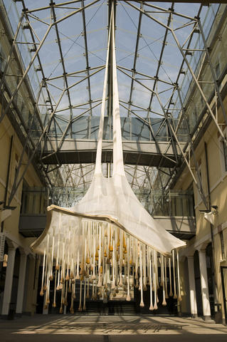 Instalacja Ernesto Neto - While nothing happens- 2009 Instalacja Ernesto Neto - While nothing happens- 2009