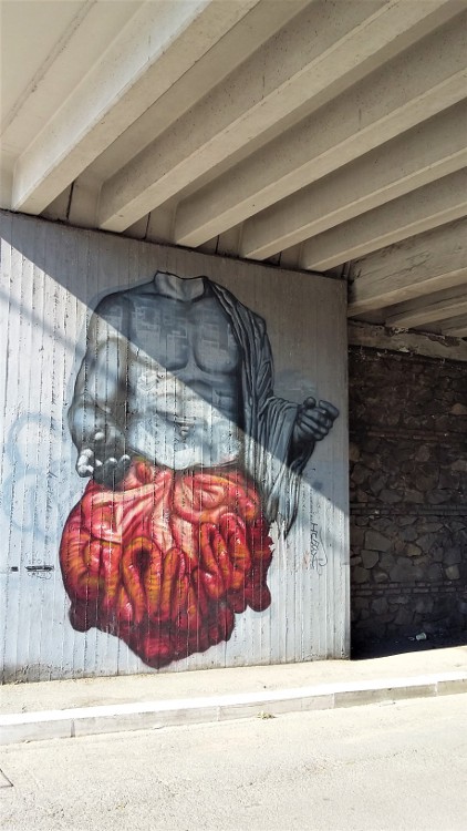 Gaia (USA), Wypatroszyć miasto - via Giustiniano Imperatore (tunel)