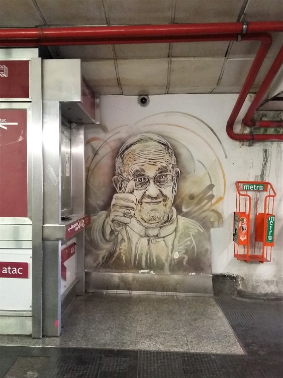 C215, Metro Spagna